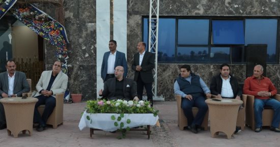 محافظ بنى سويف يشهد حفل إفطار جماعى بحضور رؤساء المدن والقرى