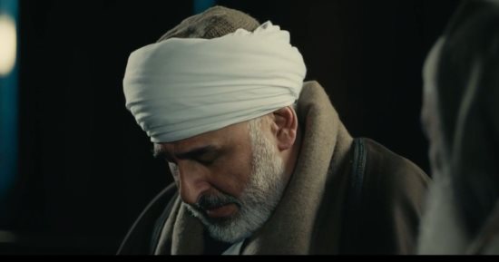 مسلسل عملة نادرة الحلقة 7: مجهول يرسل لـ جمال سليمان صورة ابنته مع ابن كمال أبو رية