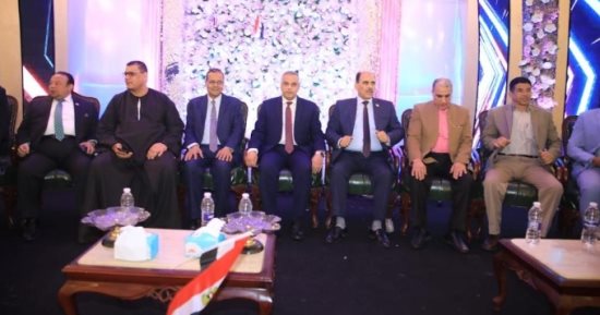 محافظ سوهاج يشهد حفل توزيع 50 جهاز عروس للفتيات المقبلات على الزواج