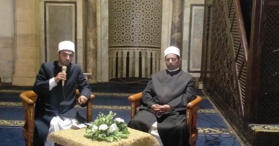 ملتقى الظهر بالجامع الأزهر يوضح فوائد صيام رمضان فى الانتصار على النفس