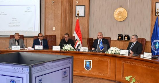 رئيس جامعة قناة السويس يعلن بدء إنشاء مستشفى طب وجراجة الأطفال