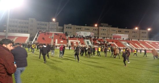 الجيش الإسرائيلي يقتحم ملعب نهائي كأس فلسطين.. صور