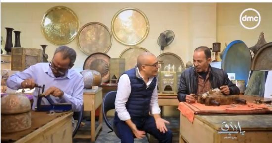 "باب رزق" مع "أسطوات فن التكفيت" بمصر فى حى الجمالية.. فيديو