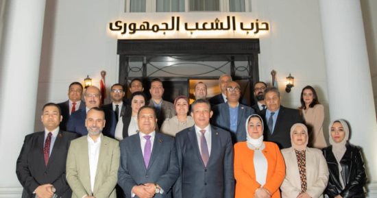 وفد التنسيقية يشارك في الخيمة الرمضانية السياسية لحزب الشعب الجمهوري حول الحوار الوطني
