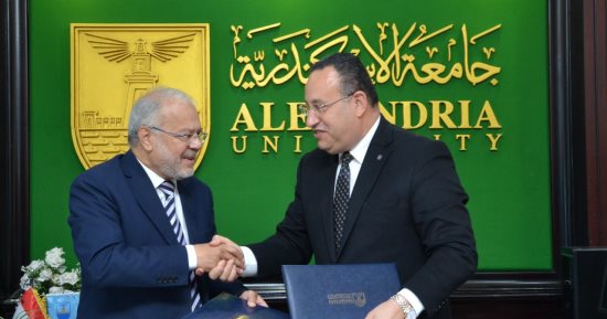 اتفاقية تعاون مشترك بين جامعتى الإسكندرية وفاروس لتدريب الطلاب إكلينيكيا