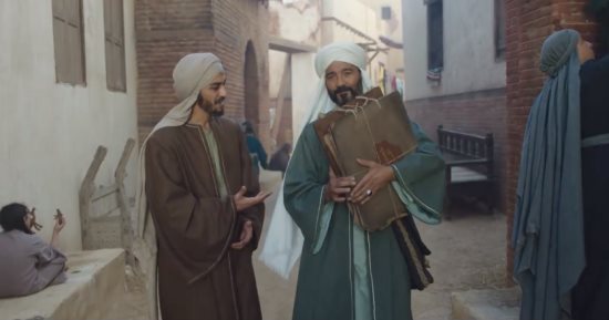 رسالة الإمام الحلقة 10.. نجاة كتاب الشافعى عن الليث بن سعد من النيران.. درس من الإمام بتنشئة الأطفال.. اتفاق بين السرّى والأحواف للتخلص من ابن الوالى.. الشافعى يرفض منصب القاضى..وخلاف فقهى حول طهارة جلد الحيوان