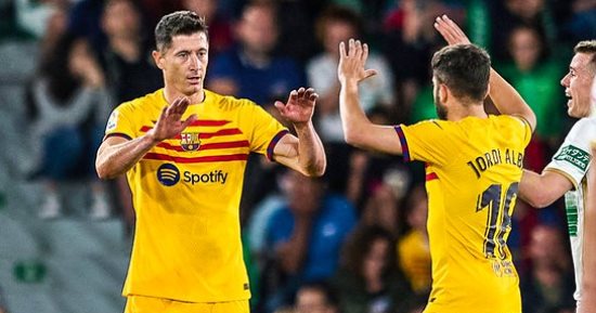 برشلونة ضد ريال مدريد.. ليفاندوفسكى يقود هجوم البارسا فى كأس ملك إسبانيا