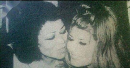 اعتزلت الفن من أجل ابنتها سهير رمزى.. فى ذكرى رحيل درية أحمد