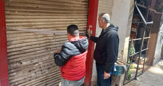 تشميع محلين لبيع الخضراوات فى الدقى لتكرار مخالفة إشغال الطريق العام