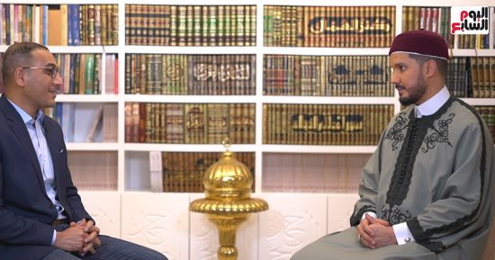 رأى الداعية أحمد الطلحى في من يستحق الصدقة.. حلقة جديدة من أبواب الله