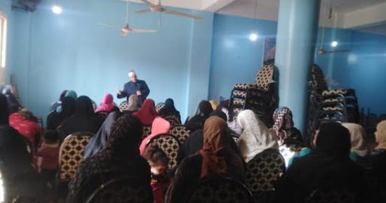 قومى المرأة بالشرقية يواصل جلسات الدوار لتوصيل رسائل مشروع تنمية الأسرة