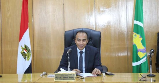 نائب محافظ المنيا يوجه بتقديم تسهيلات للمصانع لزيادة الإنتاج وتوفير فرص عمل