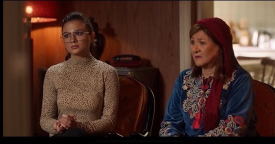مذكرات زوج .. إزاى تتعاملى بذكاء مع حماتك لو رفضاكى؟