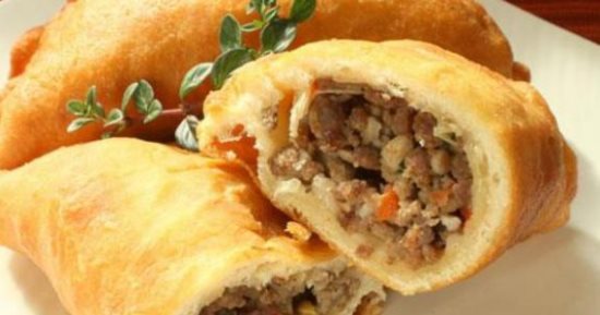 إفطار اليوم  السادس عشر من رمضان.. طريقة عمل القطائف باللحم وسلطة راشن