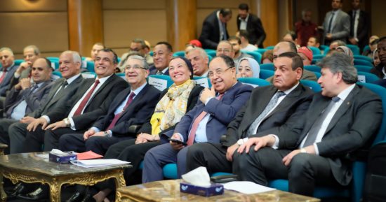 وزيرة البيئة: استثمارات 120 مليون دولار لتحويل المخلفات إلى طاقة كهربائية