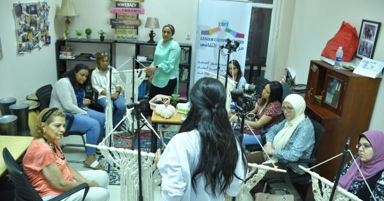 مركز جسور الثقافى التابع للكنيسة الأسقفية ينظم ورشة لتعليم "المكرمية".. صور