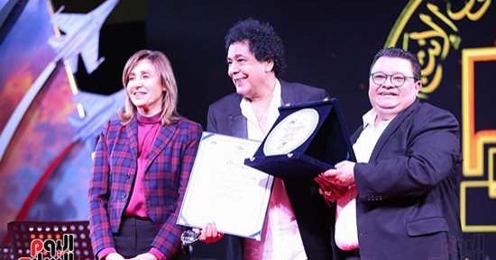 وزارة الثقافة تحتفل باليوبيل الذهبى لانتصارات العاشر من رمضان وتكرم الكينج ومحمد رياض