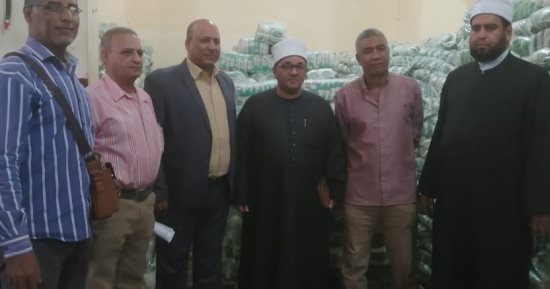 محافظة أسوان تتسلم 30 ألف شنطة مواد غذائية إهداء وزارة الأوقاف.. صور
