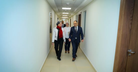وزيرة البيئة تتابع الإجراءات اللوجيستية لمبنى الوزارة بالعاصمة الإدارية.. صور