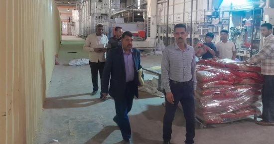 ضبط مصنع مكرونة بدون ترخيص ومصادرة 4 أطنان مواد غذائية فى حملة تموينية بالبحيرة