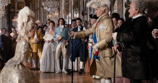 عرض فيلم الدراما الفرنسي Jeanne du Barry لـ جونى ديب في افتتاح مهرجان كان