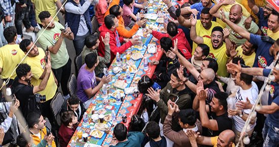 رمضان في المطرية يصل العالمية.. "CNN"  تحتفي بمائدة إفطار عزبة حمادة: جسدت روح المحبة والترابط.. سفير كوريا: حرصت على الصيام لمشاركة الجميع الفرحة.. ومغردون خليجيون: أجواء لن تجدها إلا فى مصر