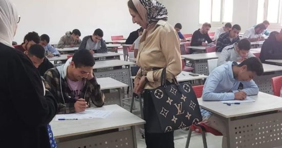 انتظام سير امتحانات منتصف الفصل الدراسى الثانى بجامعة بنى سويف الأهلية