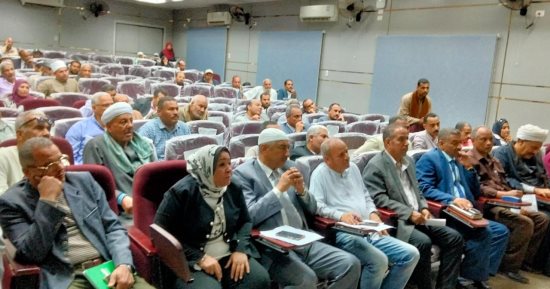 الوحدة المحلية فى أبو تشت بقنا تنظم جلسة تشاورية لوضع مخطط تفصيلى للمدينة