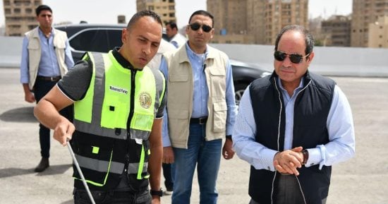 أخبار مصر.. الرئيس السيسي يتفقد عددا من مشروعات المحاور والطرق بمحافظة الجيزة