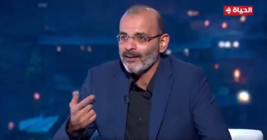 أيمن بهجت قمر: وفاة والدى نقطة فاصلة فى حياتى.. وأتجنب المشاكل بالابتسامة