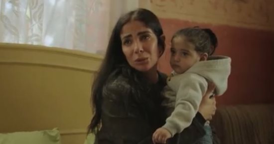 منى زكي تحتل المركز الأول على تويتر بمسلسلها "تحت الوصاية"