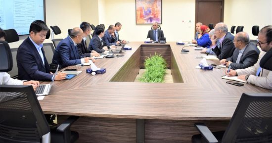 "الإسكان" تناقش مع شركة صينية إنشاء مصنع لصناعة المعدات الكهروميكانيكية