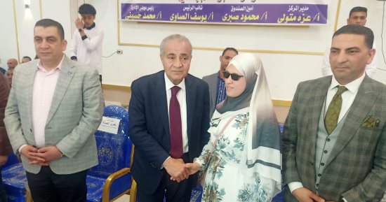وزير التموين يكرم حفظة القرآن الكريم بالشرقية.. صور 