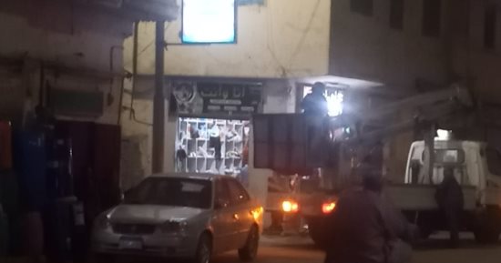 مدينة إسنا تشارك فى تخفيف أحمال الكهرباء وترشيد الاستهلاك بالأقصر.. صور