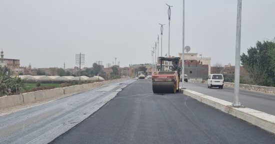 محافظة الجيزة: رصف وتطوير طريق ترعة الزمر بأوسيم بتكلفة 23 مليون جنيه.. صور