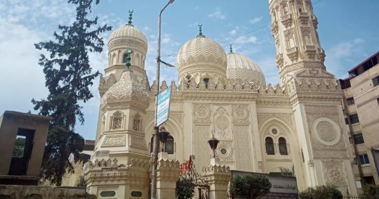 5 موارد مالية لصندوق الوقف الخيرى.. صناديق النذور بالمساجد الأبرز