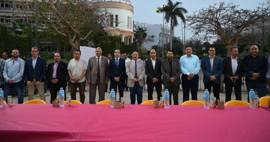 رئيس جامعة الفيوم يشهد حفل الإفطار الجماعى السنوى.. صور