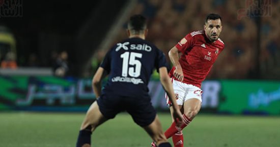كولر وباتشيكو يعلنان جاهزية الأهلي وبيراميدز لمباراة السوبر المصري بالإمارات غداً.. المدرب السويسري يؤكد ثقته في قدرة فريقه على حصد البطولة.. والبرتغالي يعلن استعداد السماوى للتتويج بأول بطولة