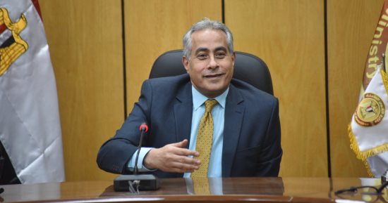 وزير القوى العاملة: دور الإعلام مُهم فى توعية الرأى العام بالحقائق