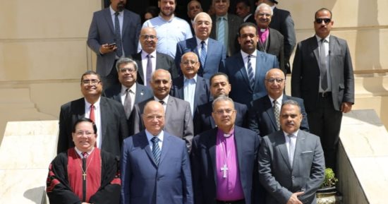 محافظ القاهرة يستقبل رئيس الطائفة الإنجيلية للتهنئة بعيد الفطر