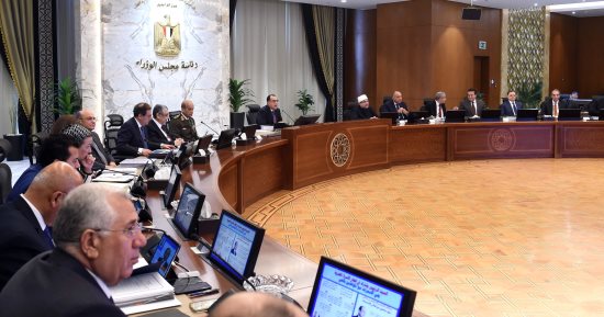 رئيس الوزراء يترأس اجتماع الحكومة الأسبوعي   
