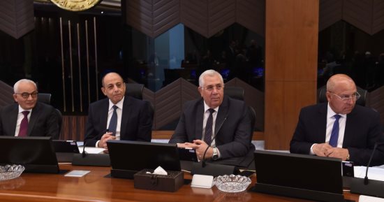 رئيس الوزراء يترأس اجتماع الحكومة الأسبوعى 