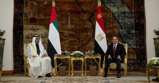 بإختصار.. أهم الأخبار العالمية والعربية حتى منتصف الليل.. الرئيس السيسى و"بن زايد" يتفقان على تعزيز التعاون.. الخارجية المصرية: استمرار مفاوضات سد النهضة 10 سنوات دليل على تعنت إثيوبيا.. ماسك يعتزم بيع تويتر