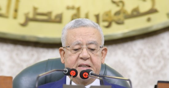 مجلس النواب يوافق على تعديلات قانون الجنسية المصرية فى المجموع.. تحقق المساواة بين الرجل والمرأة فى اكتساب الجنسية للأبناء.. تمنحها للأجنبى مقابل شراء عقار من القطاع الخاص.. وجبالى: نفاذا لحكم الدستورية
