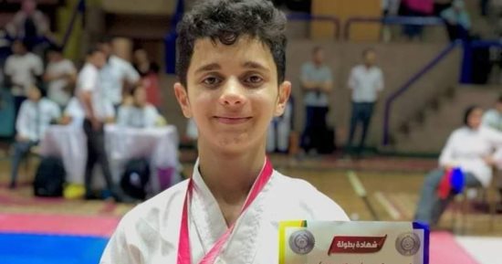 تشييع جنازة بطل الكاراتيه المتوفى إثر ماس كهربائى بسبب أمطار الشرقية.. صور