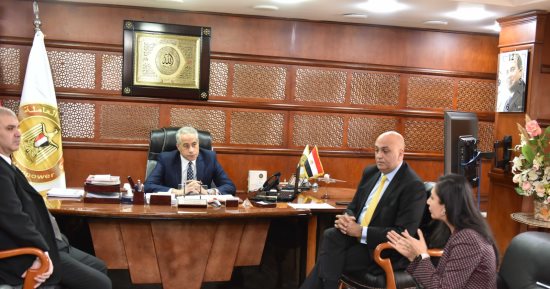القوى العاملة: دراسة مقترح بإرسال عمالة مصرية مدربة للعمل في مشروعات بالخارج