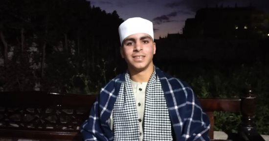 أصوات واعدة .. طالب أزهرى بالقليوبية صاحب حنجرة ذهبية.. رياض عامر: حفظت القرآن الكريم فى الابتدائية وأسرتى اكتشفت عذوبة صوتى بالإعدادية.ووجهونى للكُتاب لتعلم أحكام القرآن.. صور