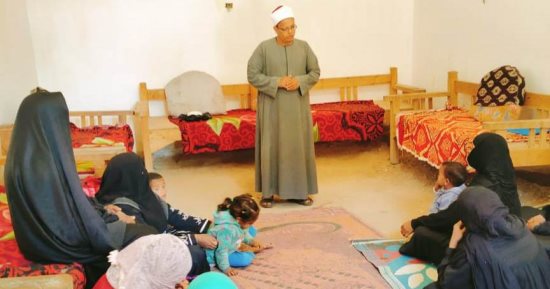 "القومى للمرأة" ينظم أمسيات فنية و53 جلسة توعية فى قرى أسوان ضمن "حياة كريمة"