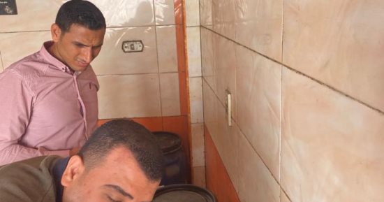 ضبط 50 منشأة غذائية بدون ترخيص و12 أخرى بها خطورة بالدقهلية
