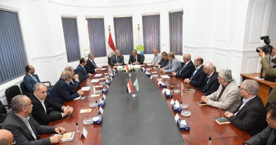 توقيع عقد إعادة تأهيل ورفع كفاءة محطة معالجة الصرف الصحي بـ"كوم أوشيم"